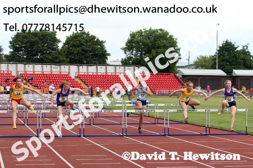 Girls hurdles, Northern Inter-County Schools, Gateshead International Stadum. Photo: David T. Hewitson/Sports for All Pics